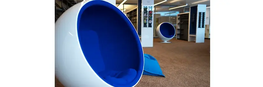 Sonic Chair in einer Bibliothek Sonic Chair in einer Bibliothek